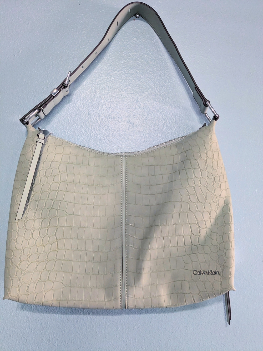 Calvin Klein Max Mint Croc-Embossed Shoulder Bag - Picture 2 of 7